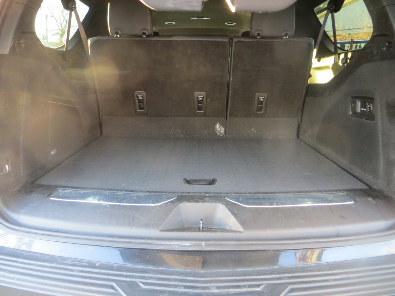 Cadillac Escalade ESV Luxury 4WD 2023