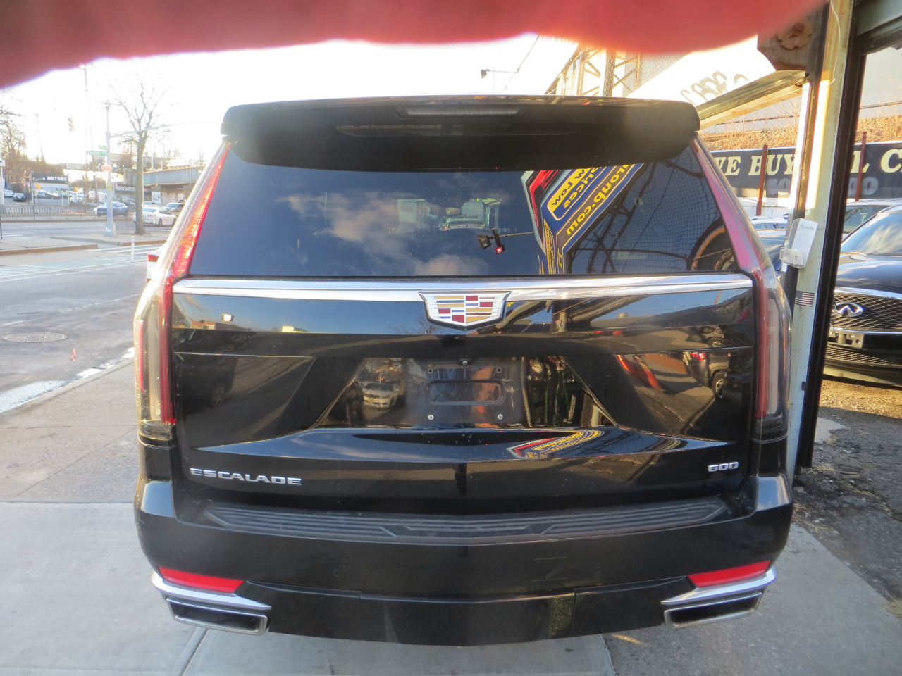 Cadillac Escalade ESV Luxury 4WD 2023