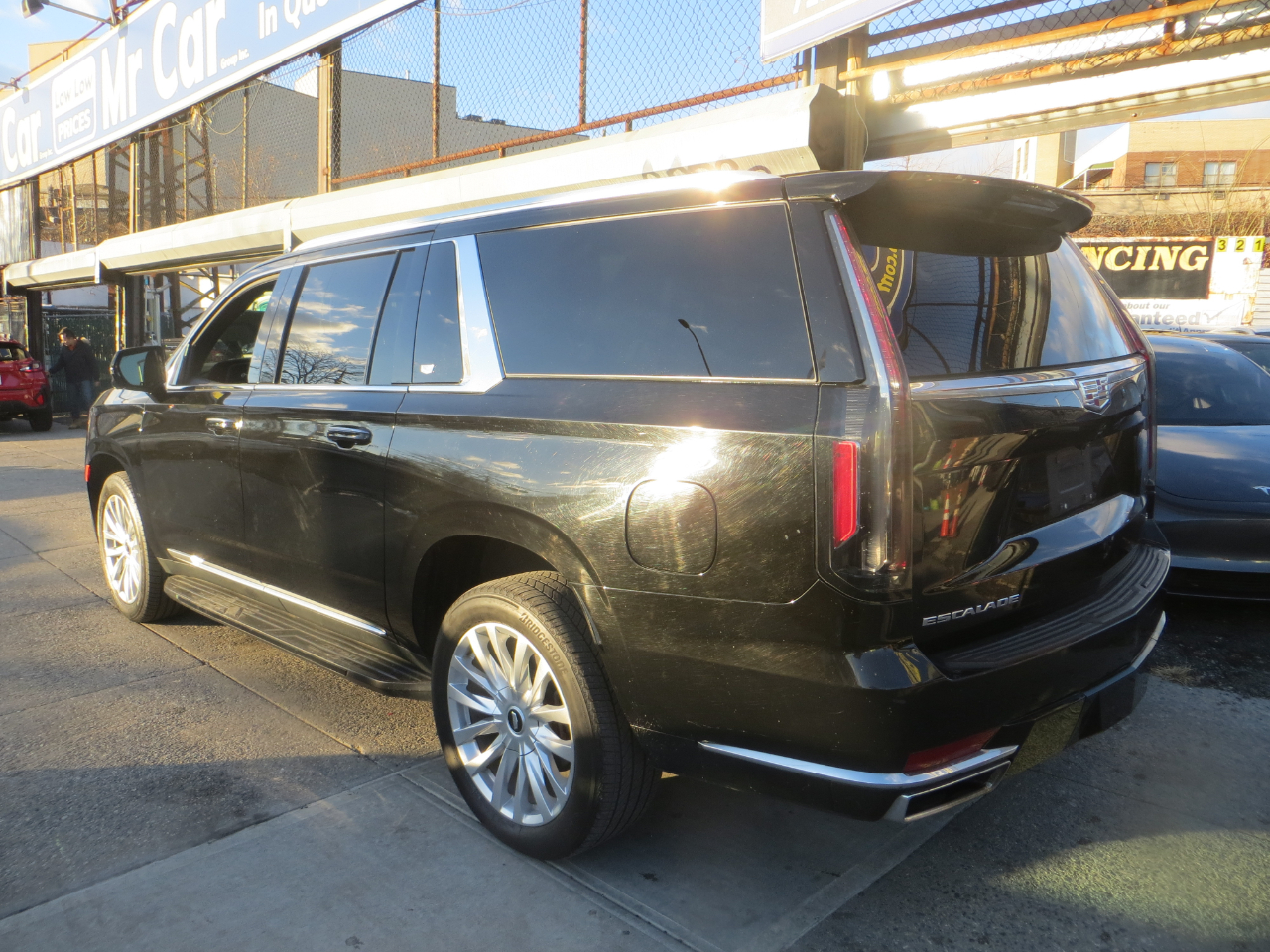 Cadillac Escalade ESV Luxury 4WD 2023