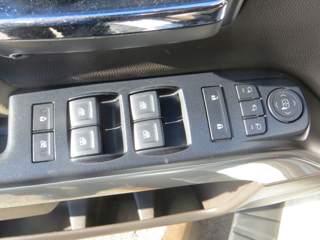 Chevrolet Silverado 1500 LTZ Crew Cab 4WD 2018