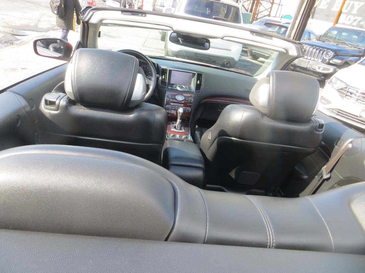 Infiniti Q60 Convertible 2014