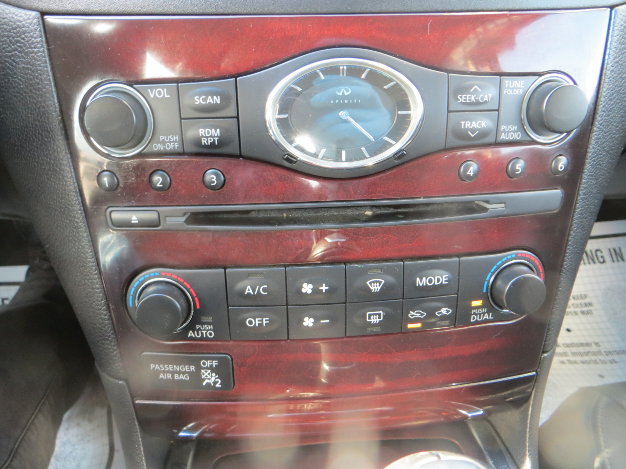 Infiniti Q60 Convertible 2014