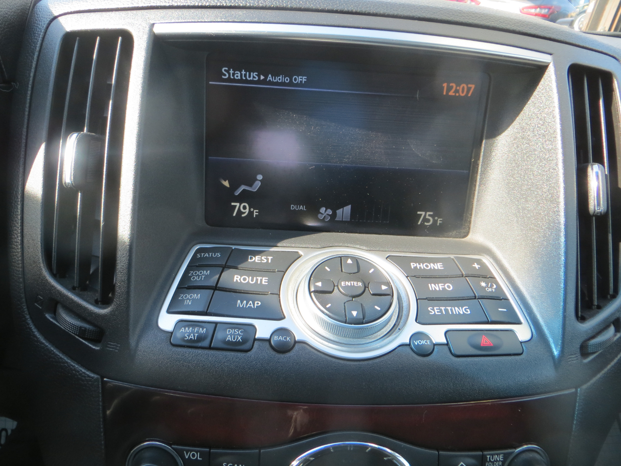 Infiniti Q60 Convertible 2014