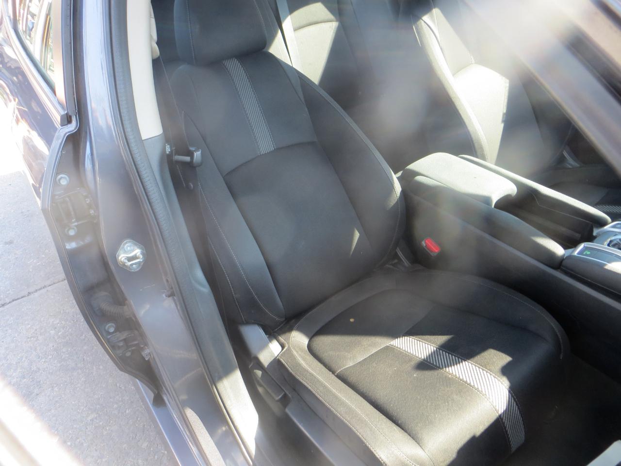 Honda Civic LX Sedan CVT 2018