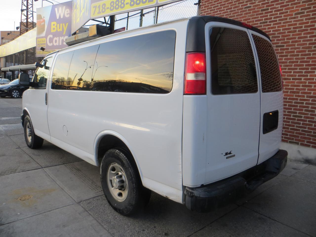 Chevrolet Express LS 2500 2016