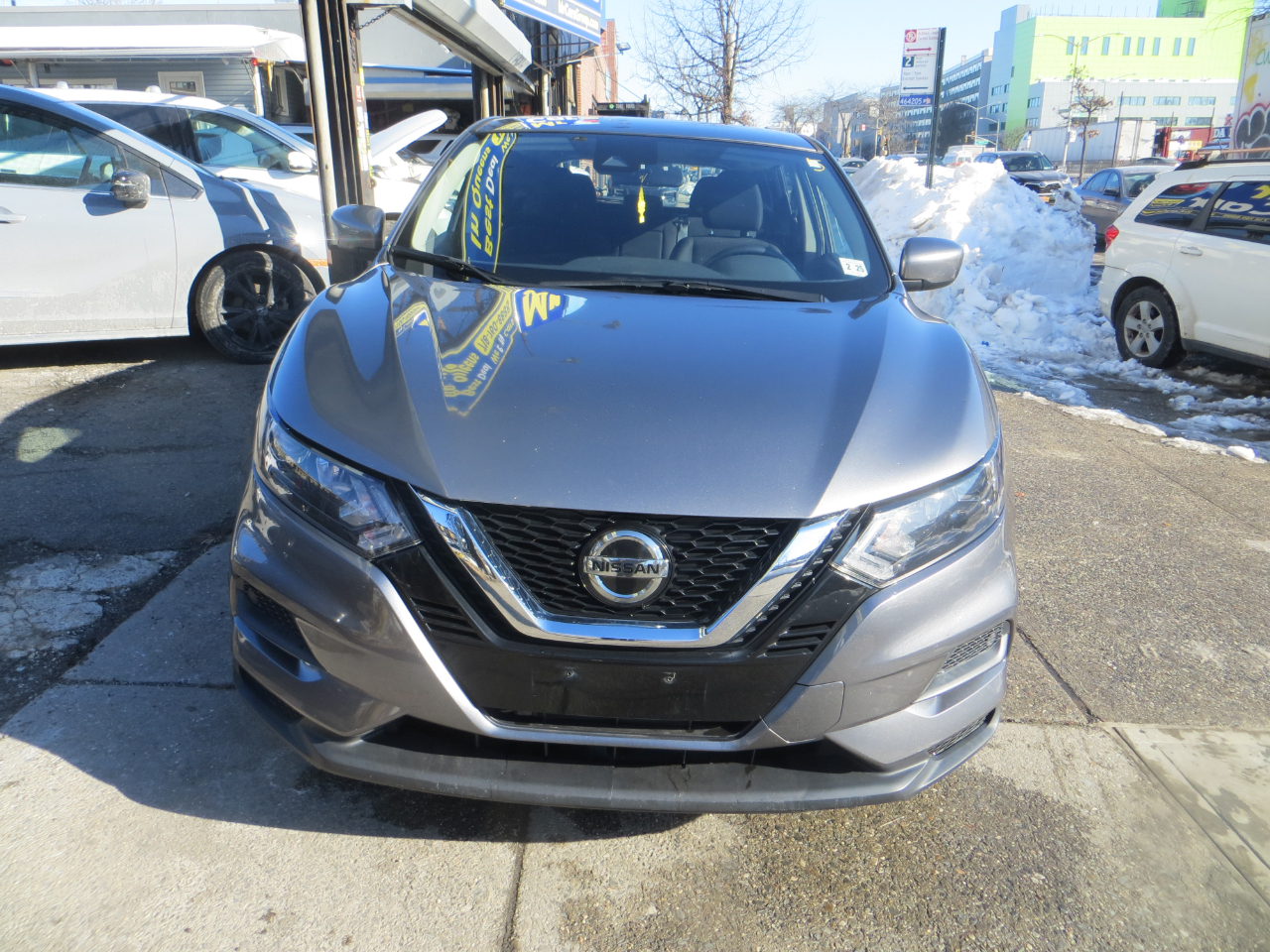 Nissan Rogue Sport S 2020
