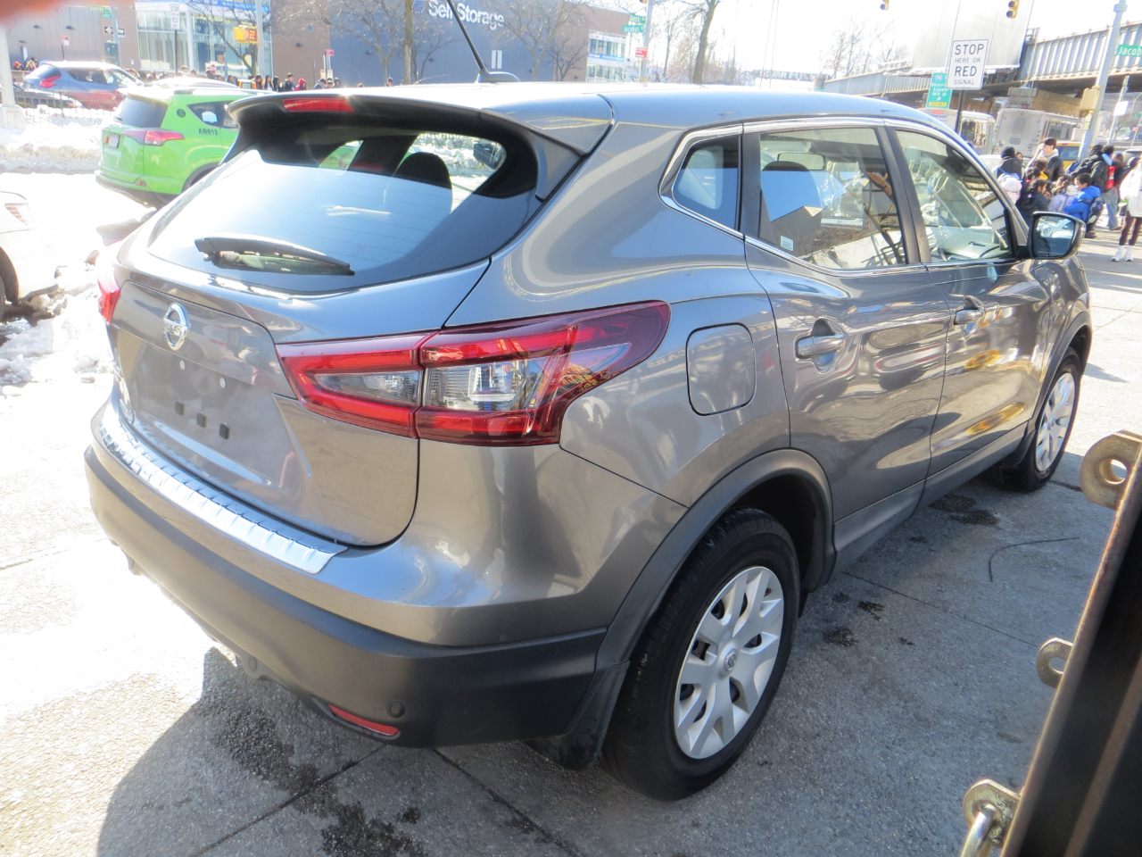 Nissan Rogue Sport S 2020