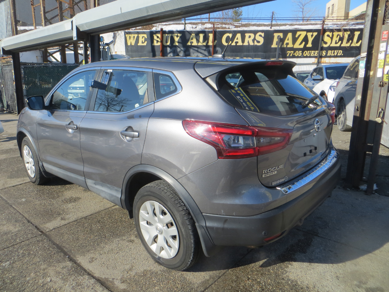 Nissan Rogue Sport S 2020