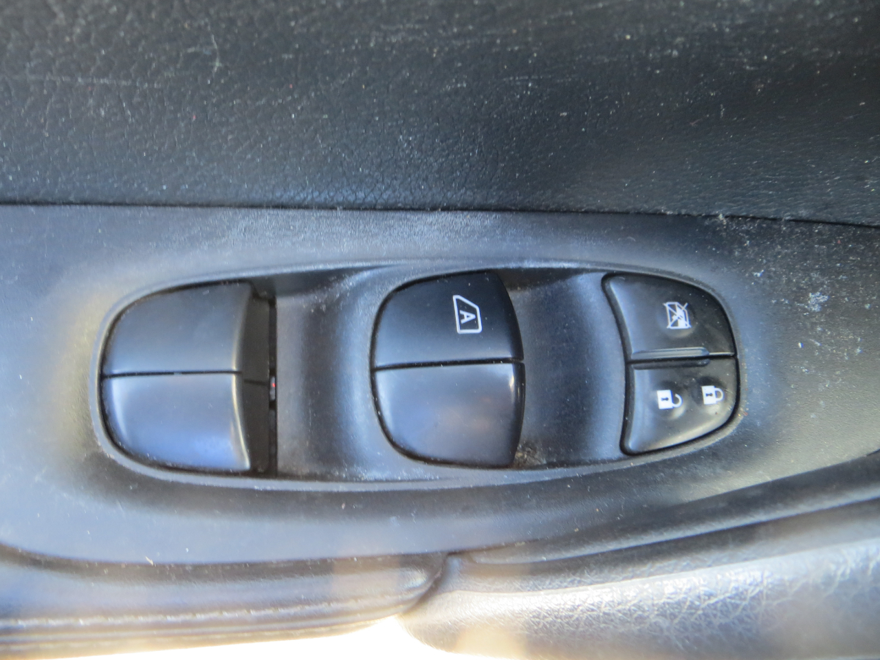 Nissan Rogue Sport S 2020