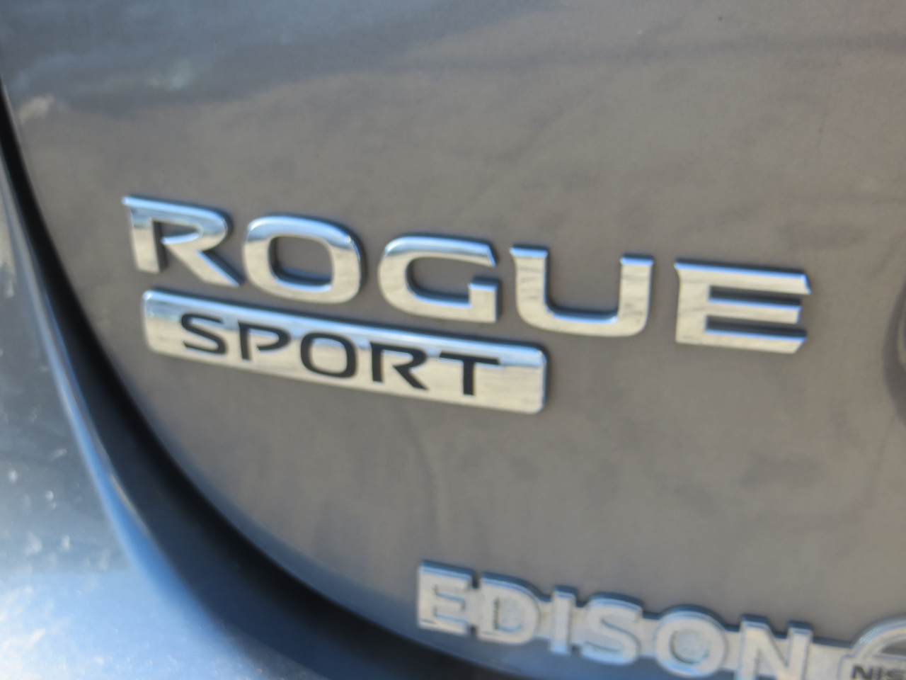 Nissan Rogue Sport S 2020