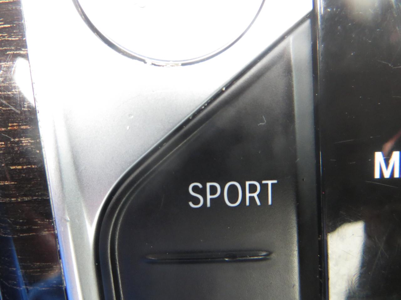 BMW 3-Series 330i xDrive 2021