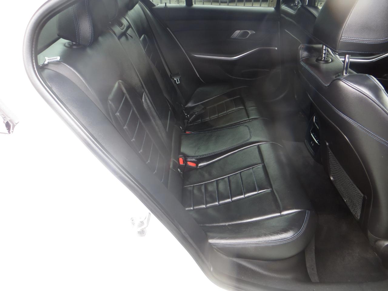 BMW 3-Series 330i xDrive 2021