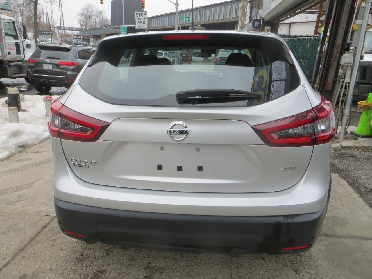 Nissan Rogue Sport S AWD 2022