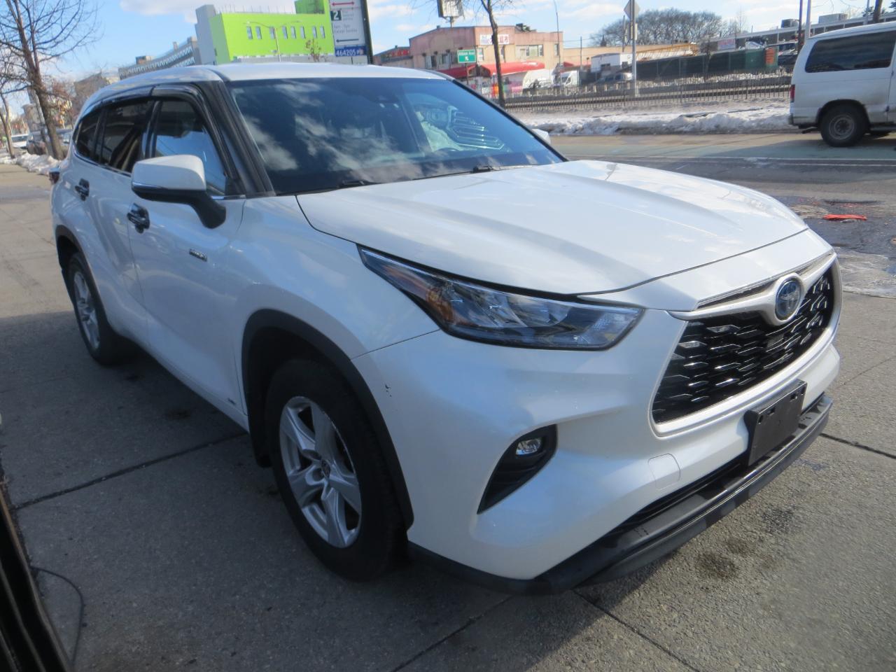 Toyota Highlander Hybrid LE AWD 2020