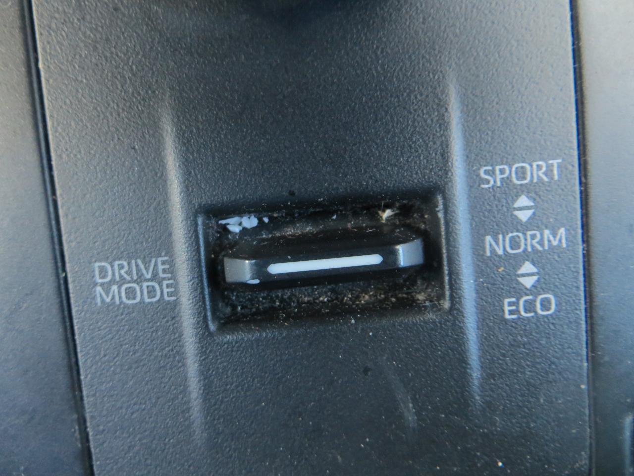 Toyota Highlander Hybrid LE AWD 2020