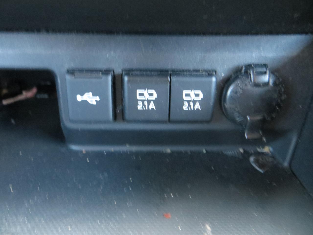 Toyota Highlander Hybrid LE AWD 2020