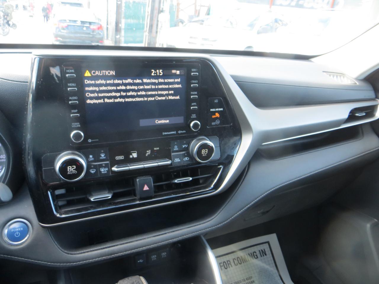 Toyota Highlander Hybrid LE AWD 2020