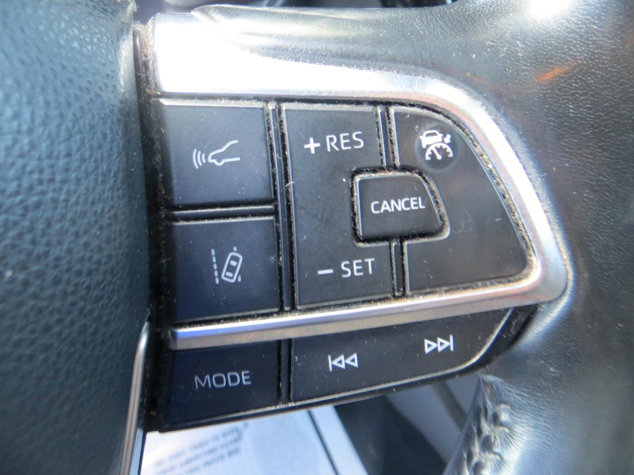 Toyota Highlander Hybrid LE AWD 2020