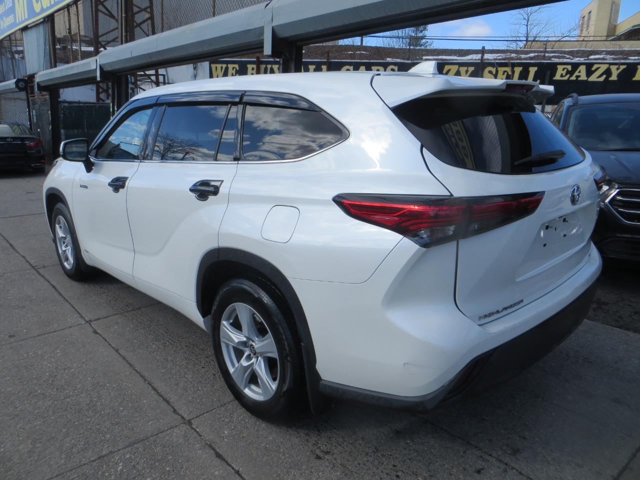 Toyota Highlander Hybrid LE AWD 2020
