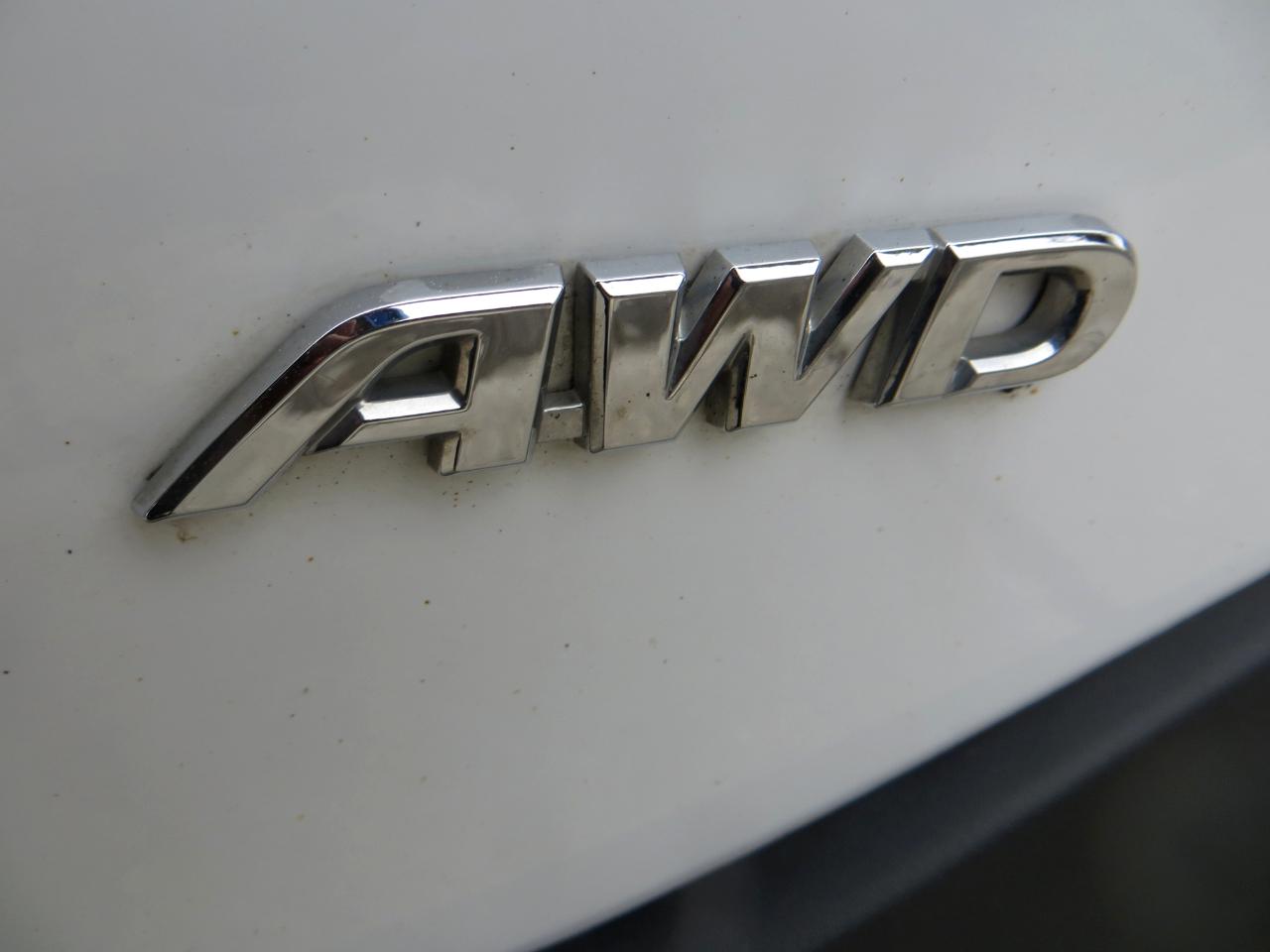 Toyota RAV4 Hybrid LE 2022