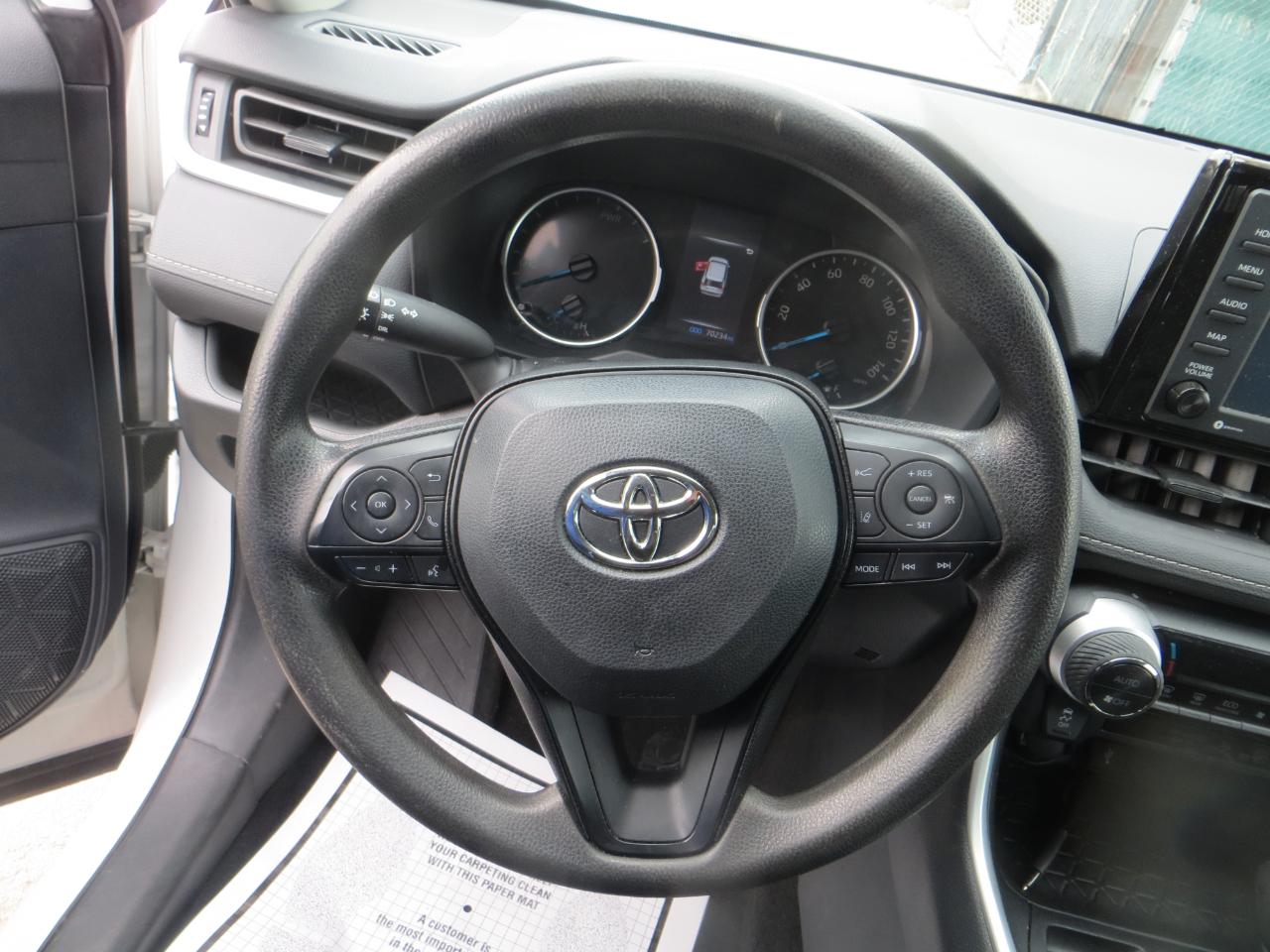 Toyota RAV4 Hybrid LE 2022