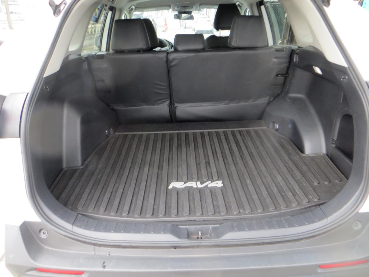 Toyota RAV4 Hybrid LE 2022