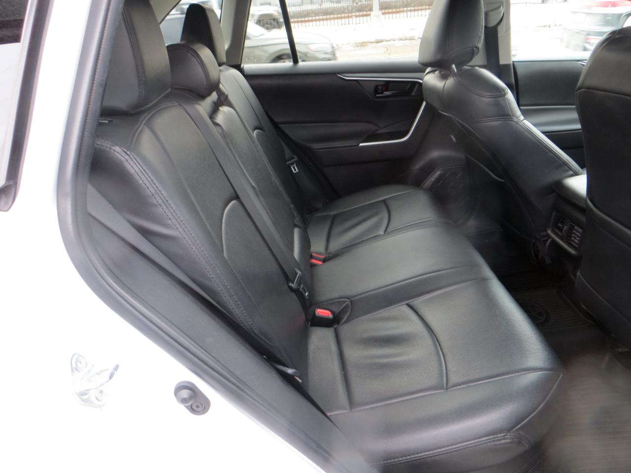 Toyota RAV4 Hybrid LE 2022