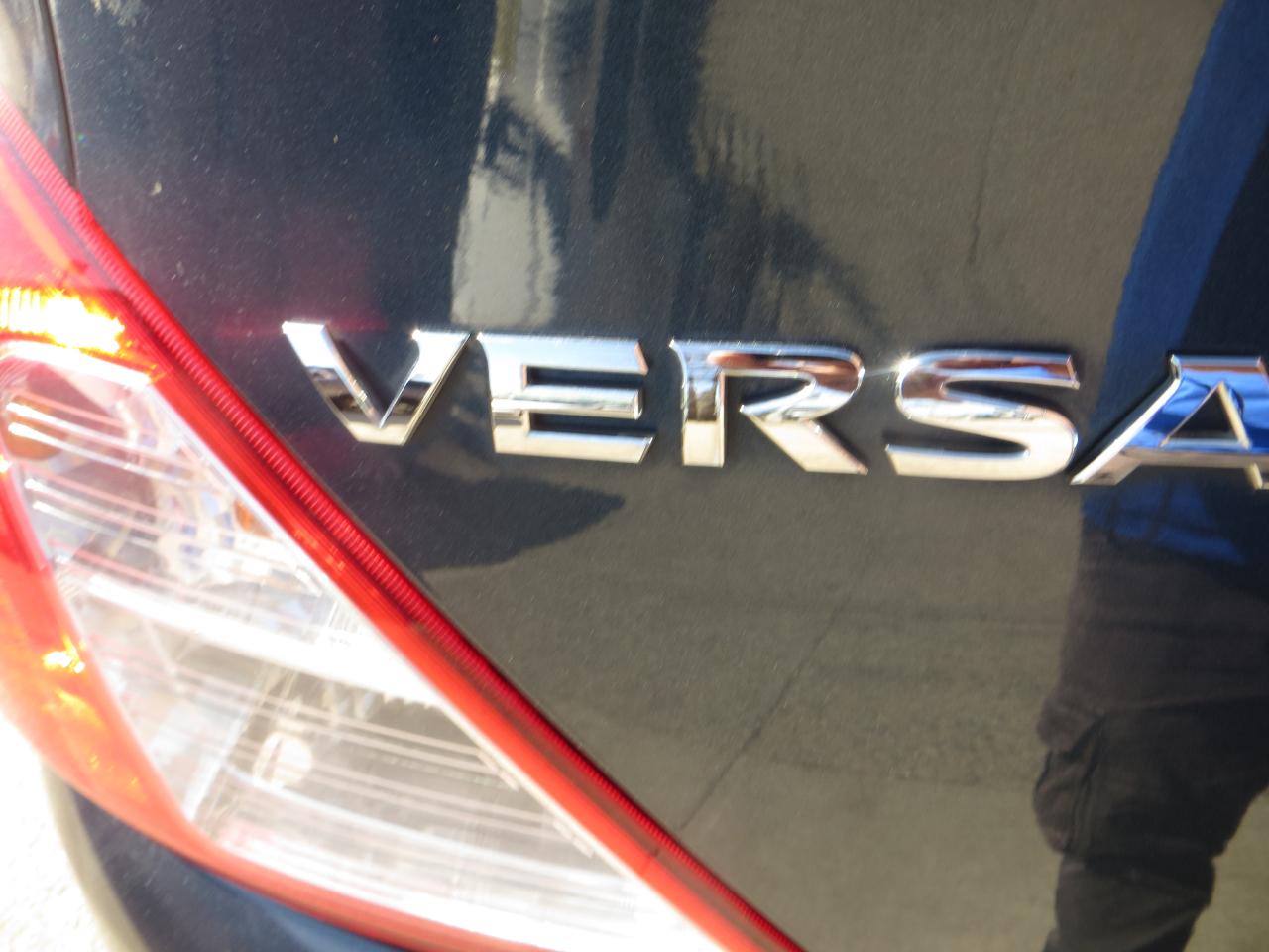 Nissan Versa  2015