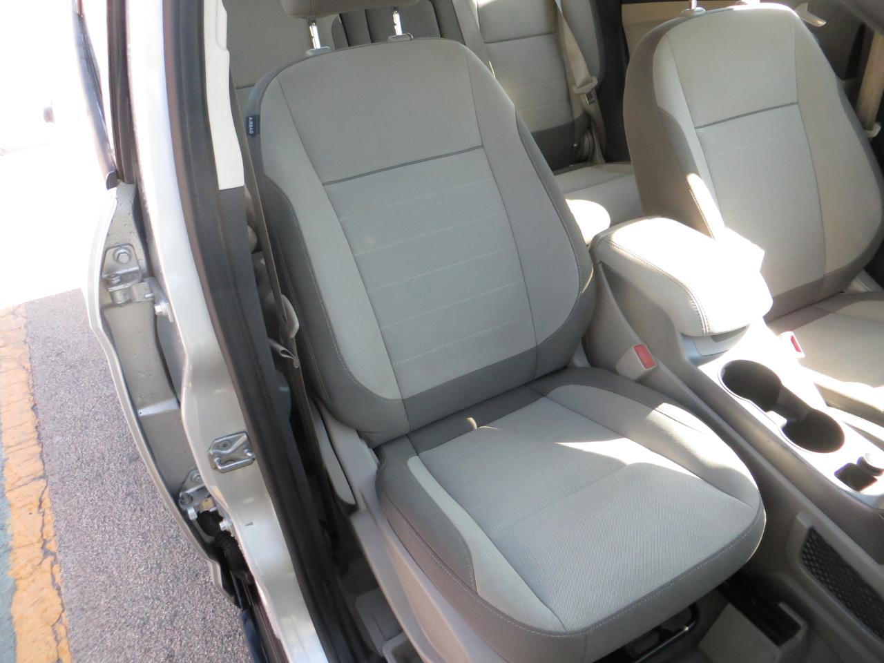 Ford C-Max Hybrid SE 2014