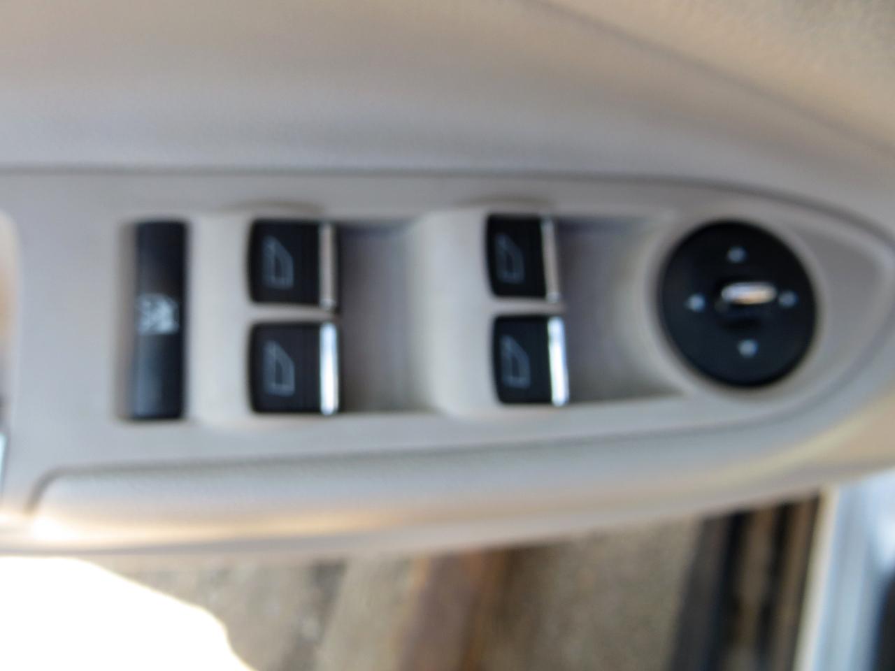 Ford C-Max Hybrid SE 2014