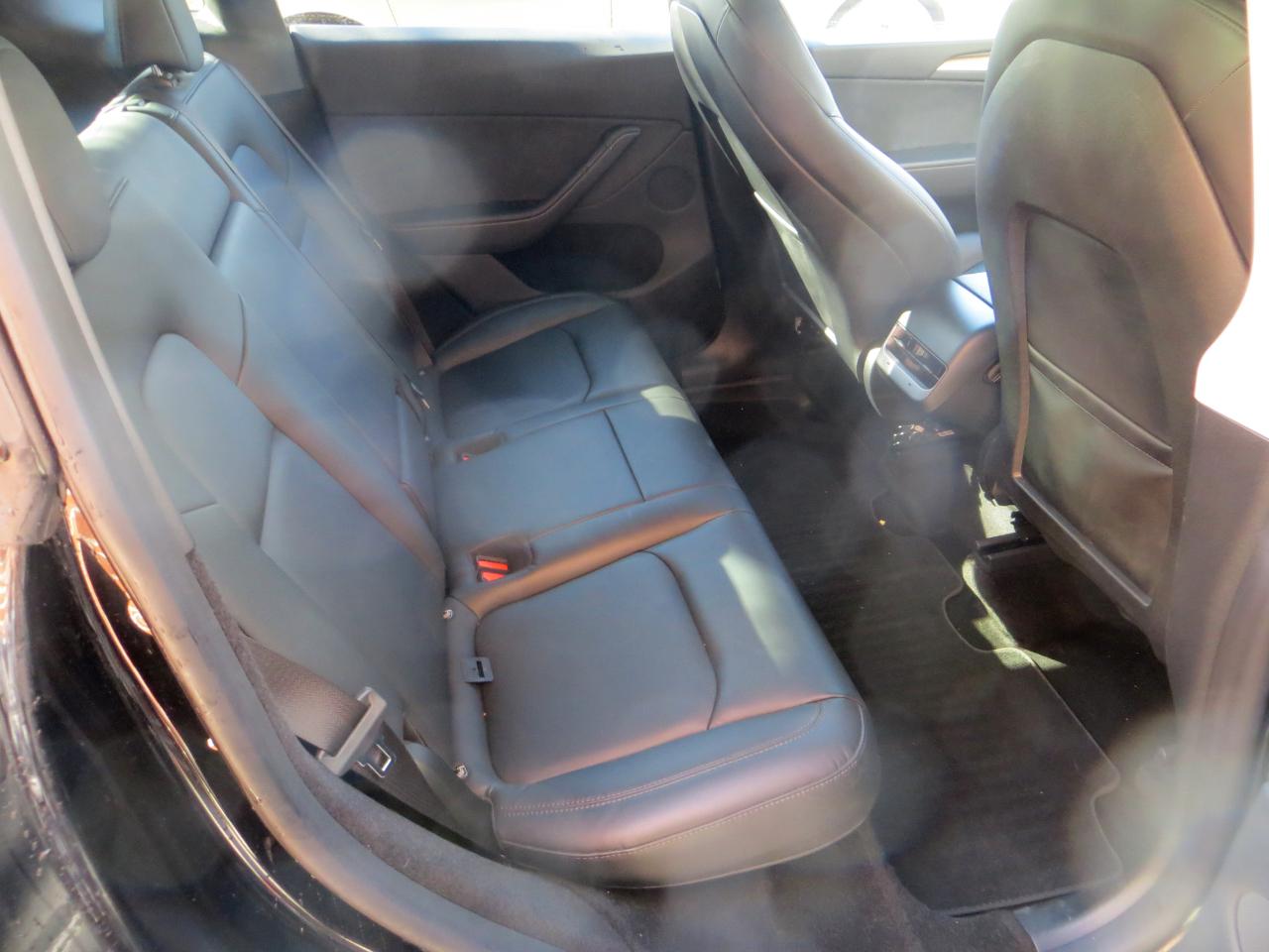 Tesla Model Y Long Range 2024