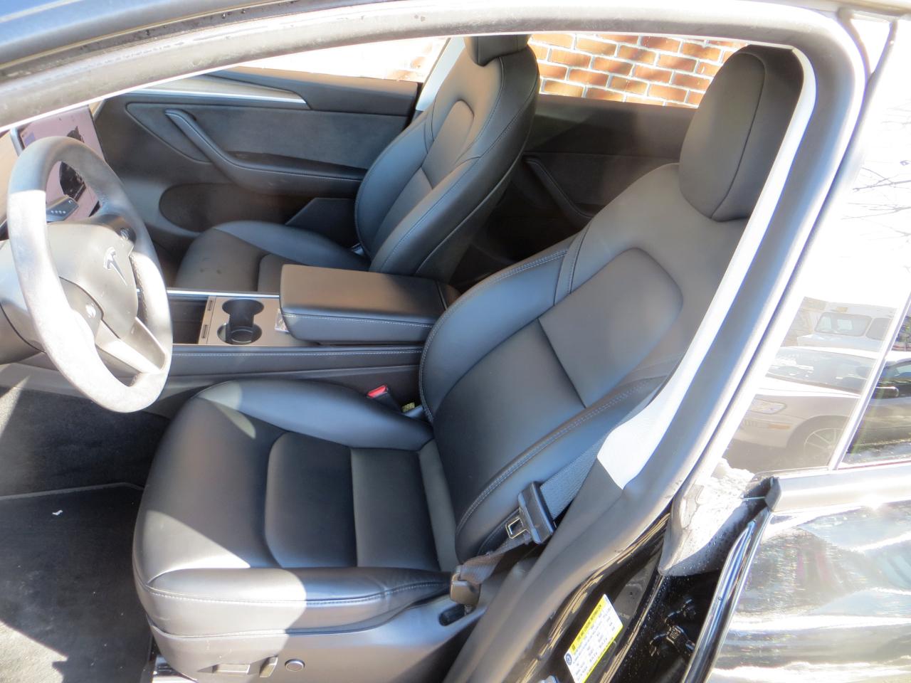 Tesla Model Y Long Range 2024