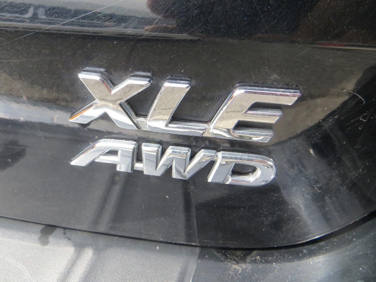 Toyota Sienna XLE 7-Passenger AWD 2020