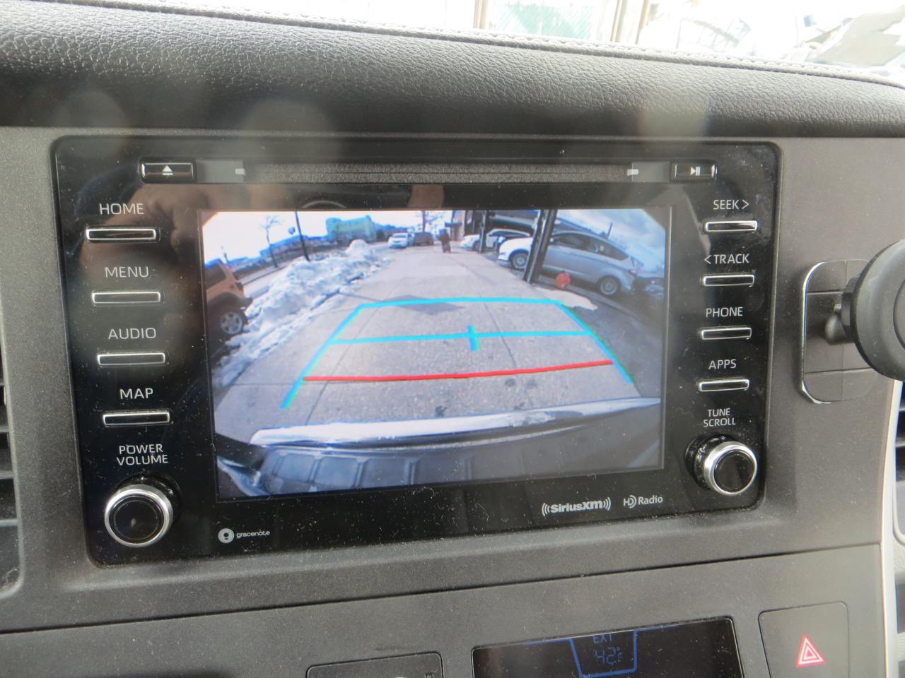 Toyota Sienna XLE 7-Passenger AWD 2020