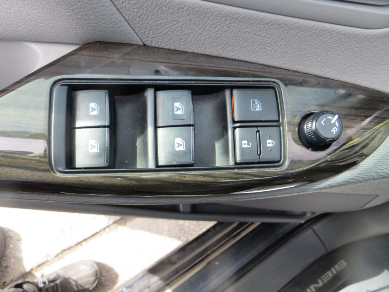 Toyota Sienna XLE 7-Passenger AWD 2020