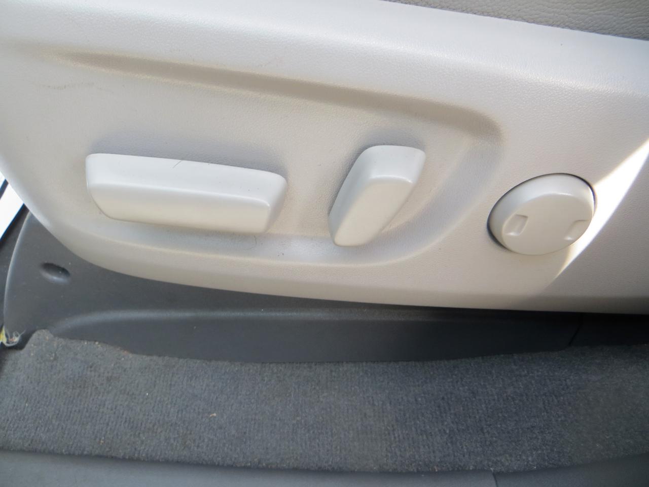 Toyota Sienna XLE 7-Passenger AWD 2020