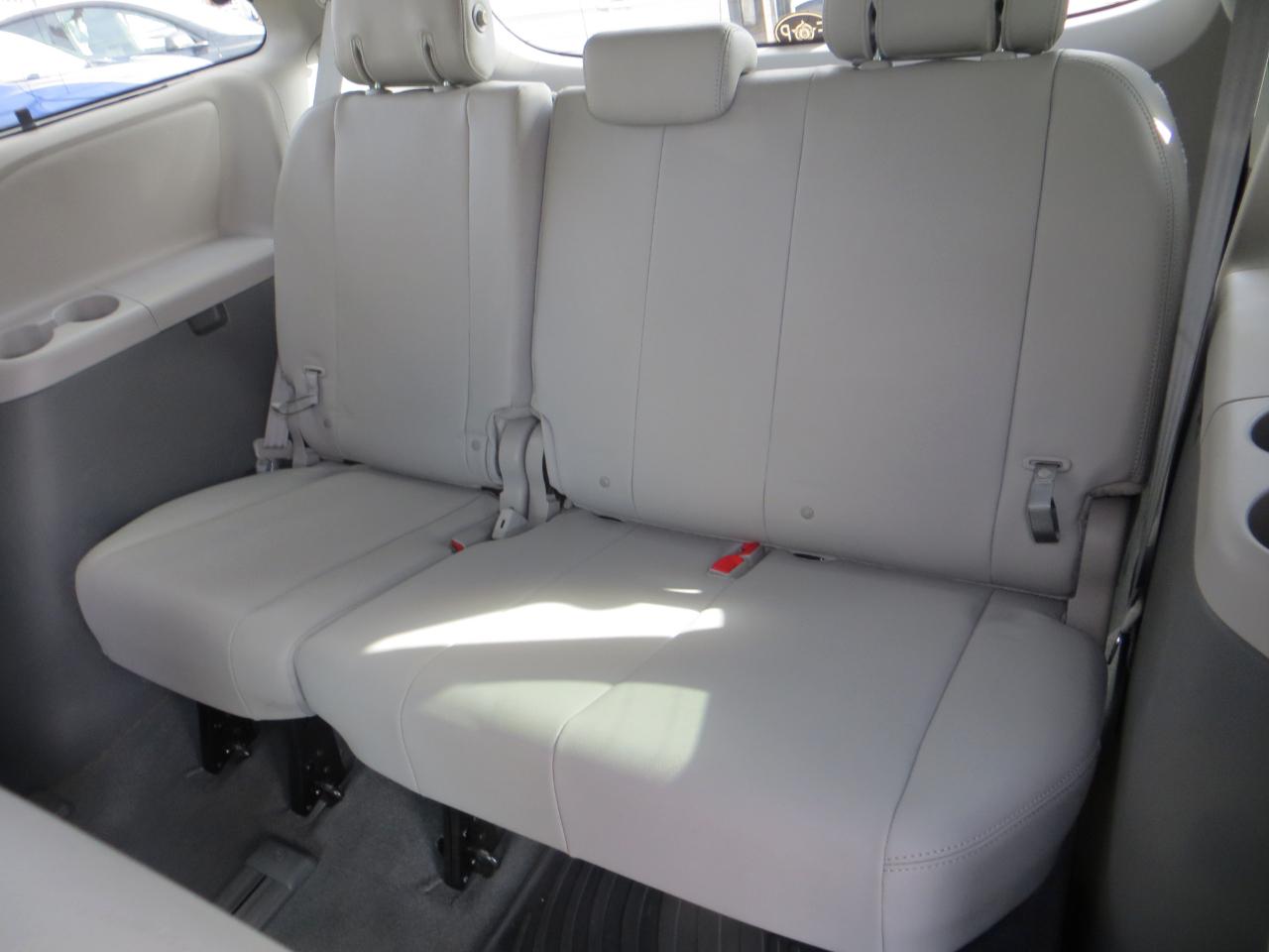 Toyota Sienna XLE 7-Passenger AWD 2020