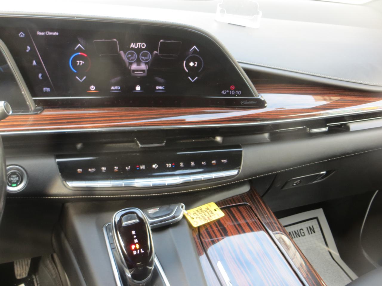 Cadillac Escalade ESV Luxury 4WD 2022