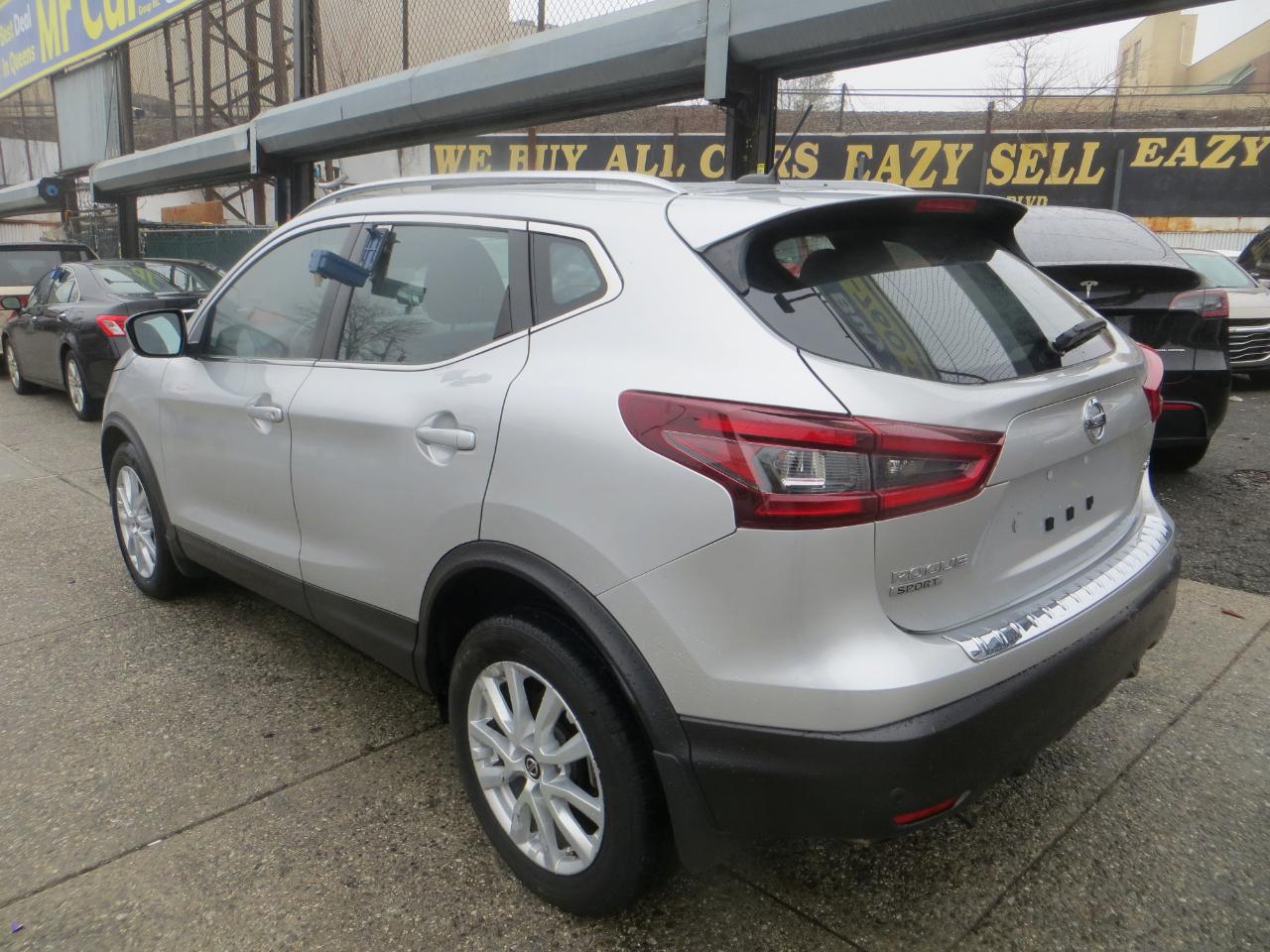 Nissan Rogue Sport SV AWD 2022