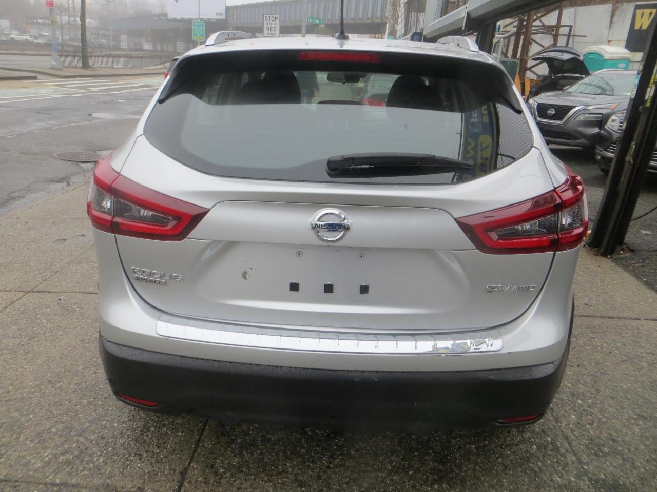 Nissan Rogue Sport SV AWD 2022