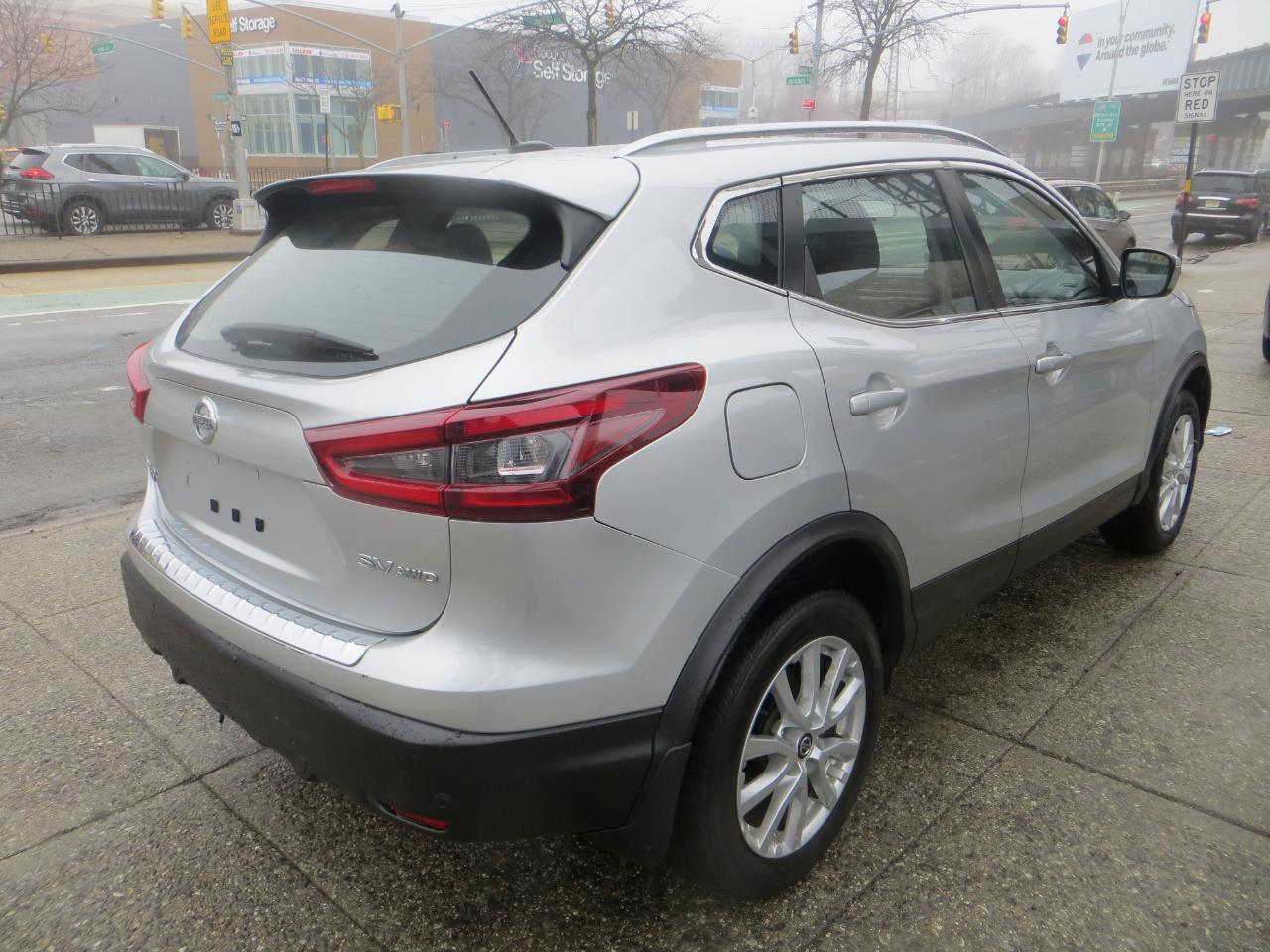 Nissan Rogue Sport SV AWD 2022