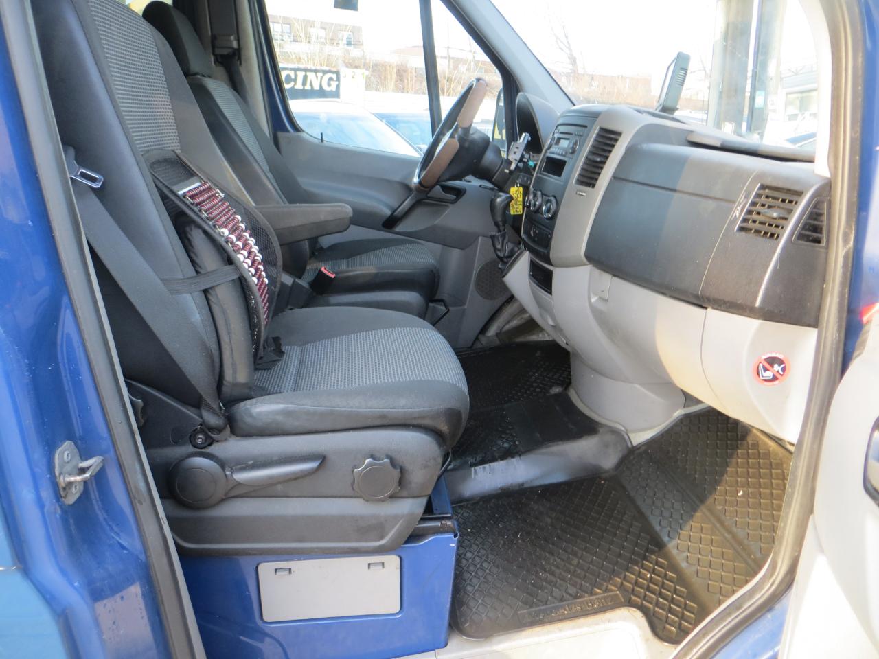 Mercedes-Benz Sprinter 2500 Passenger Van High Roof 170-in. WB 2011