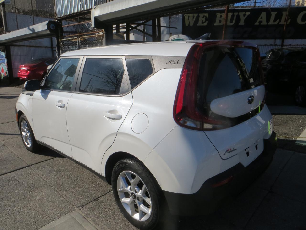 Kia Soul S 2021
