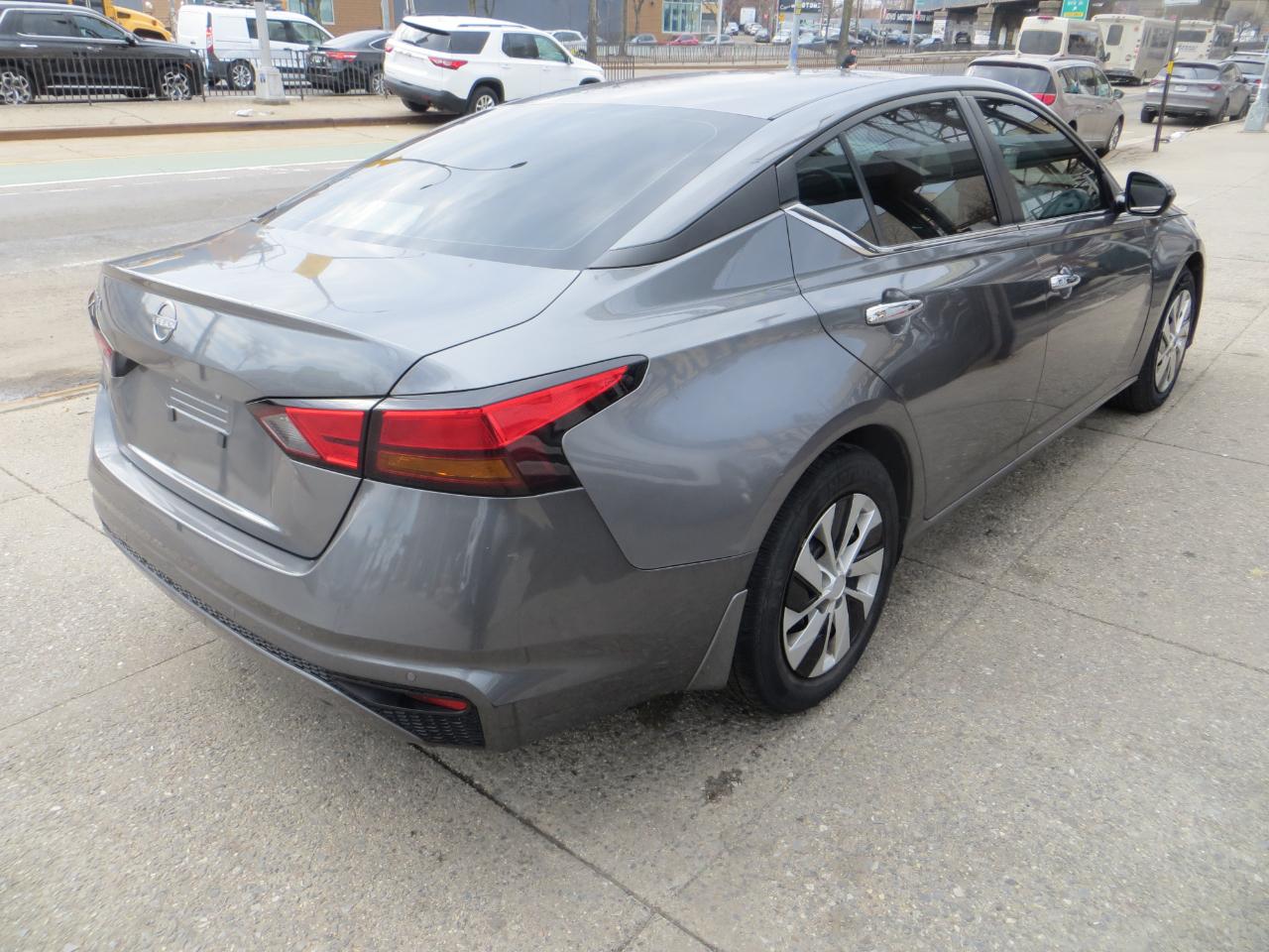 Nissan Altima 2.5 S 2023