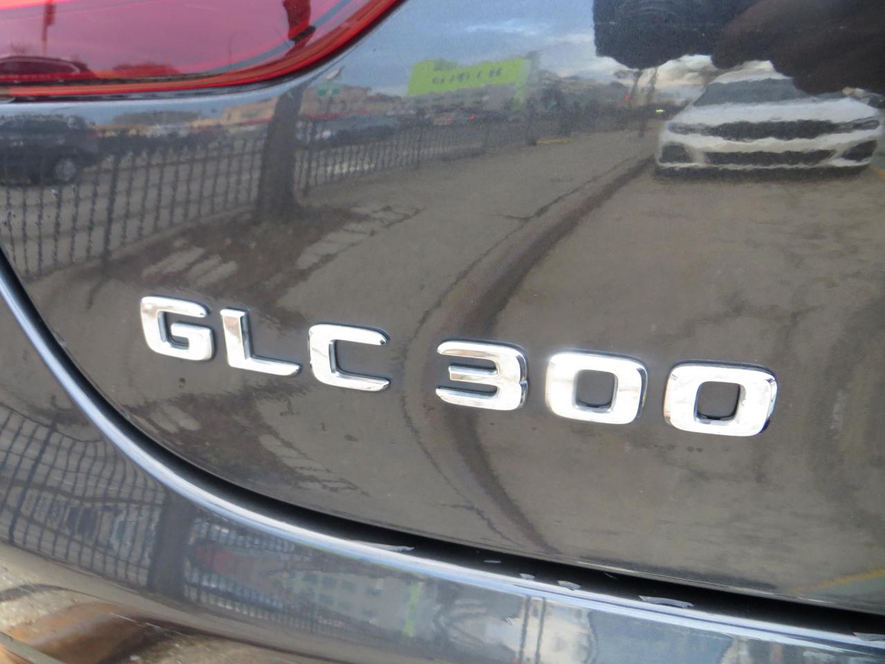 Mercedes-Benz GLC-Class Coupe GLC300 4MATIC 2023