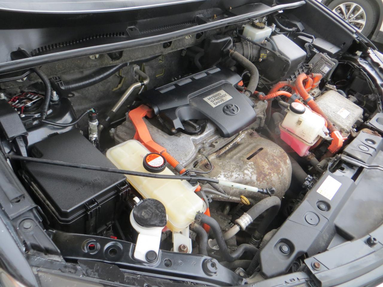 Toyota RAV4 Hybrid XLE 2016