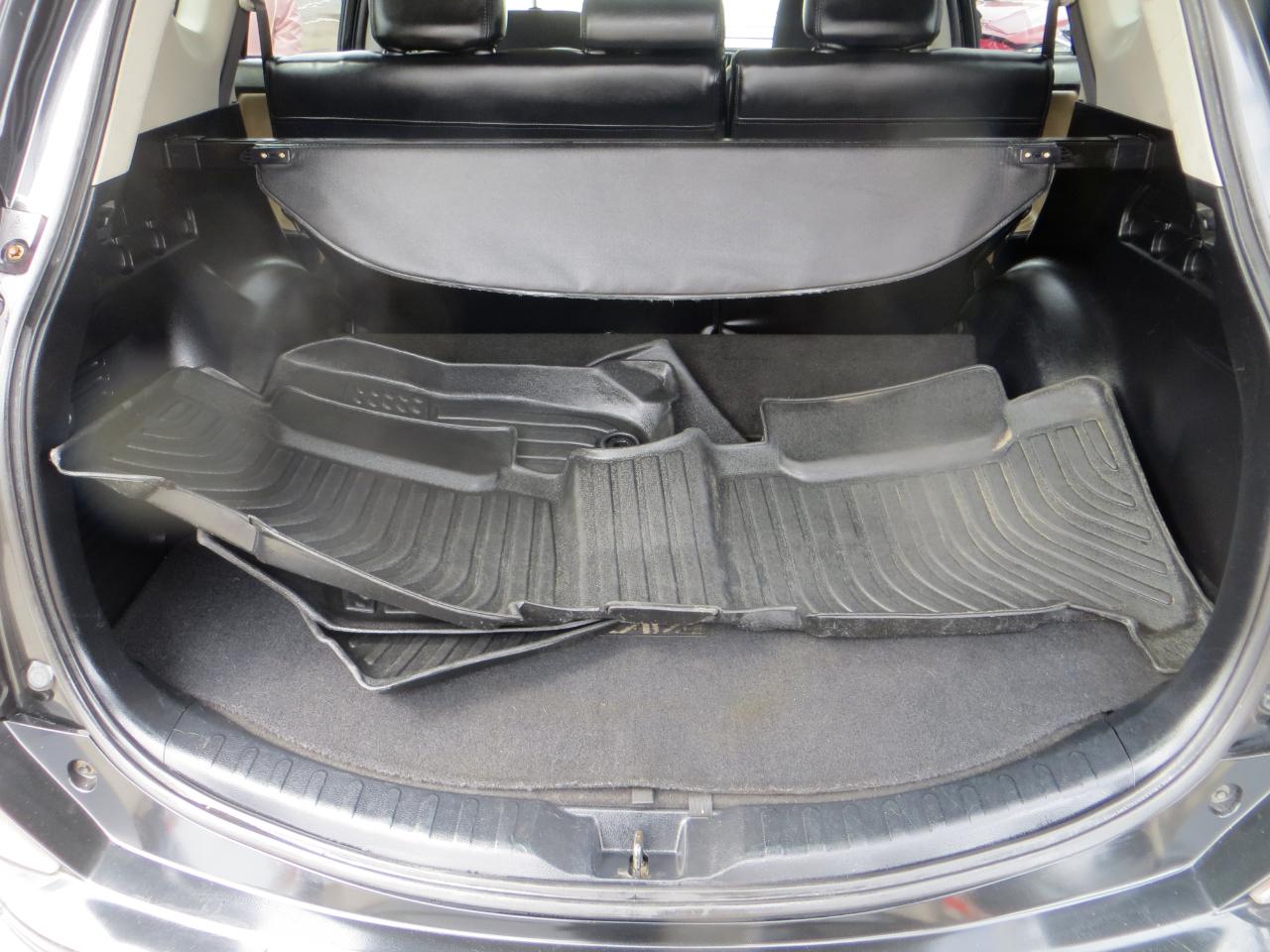 Toyota RAV4 Hybrid XLE 2016