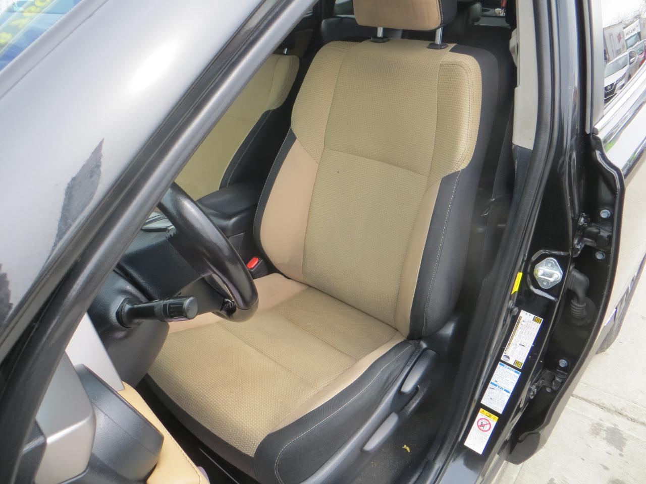 Toyota RAV4 Hybrid XLE 2016