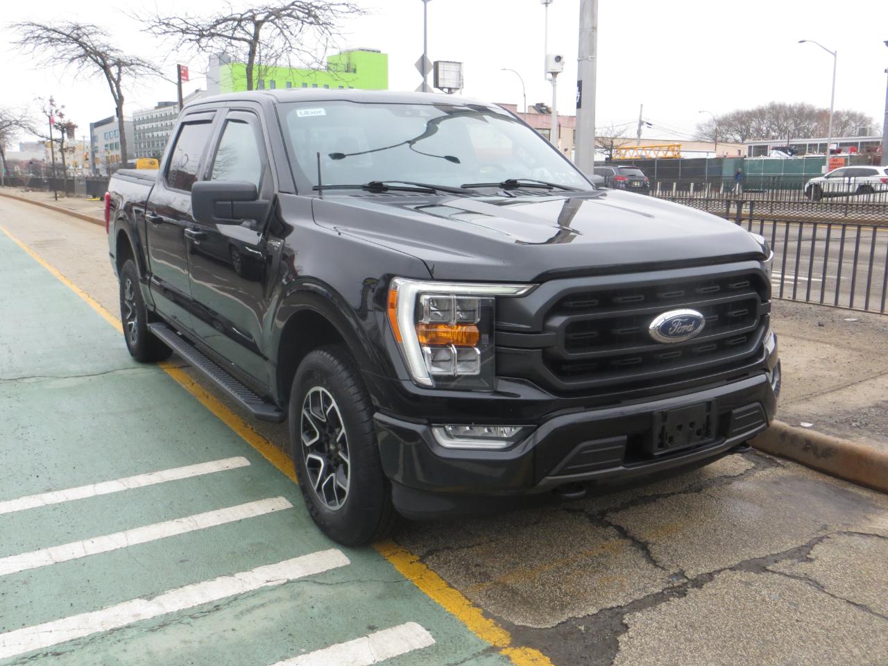 Ford F-150 XLT 4WD 2021