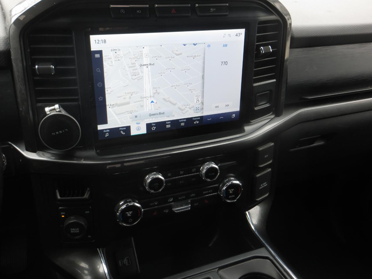 Ford F-150 XLT 4WD 2021